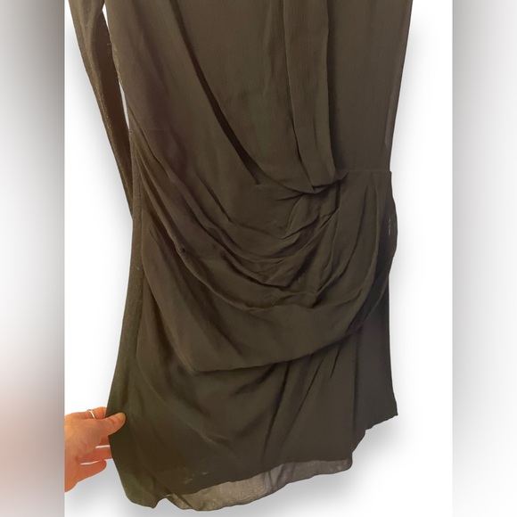 Elizabeth & James Black Long Sleeves Ruched Silk Knit Dress Sz 8 Olsens the Row - Picture 5 of 9